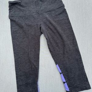 Strut This USA made 3/4 leggings